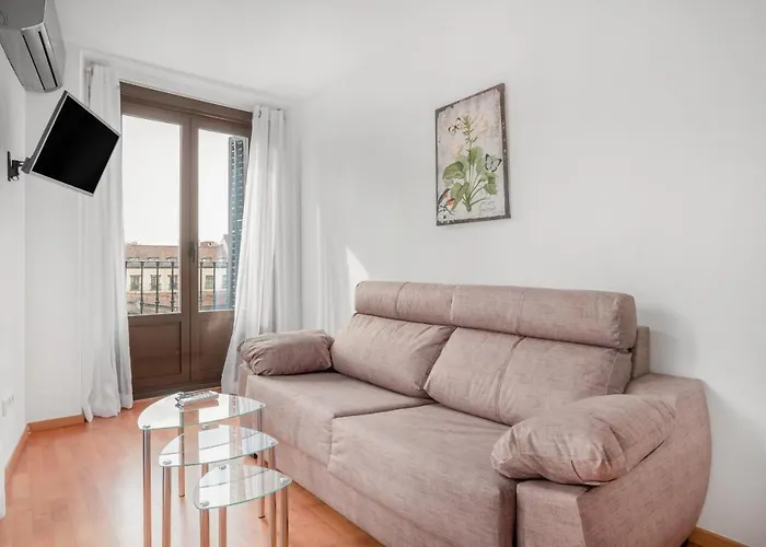 2 Bedrooms 1 Bathroom Furnished - Center - Bright - Mintystay
